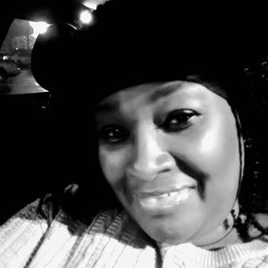 Meet your Posher, Eva